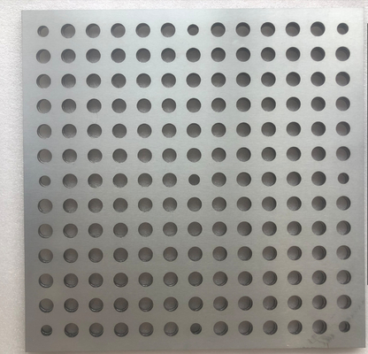 Piastra d'acciaio rivestita di zirconio ASME R60705 Temperatura elevata dello strato della metropolitana rotonda di zirconio